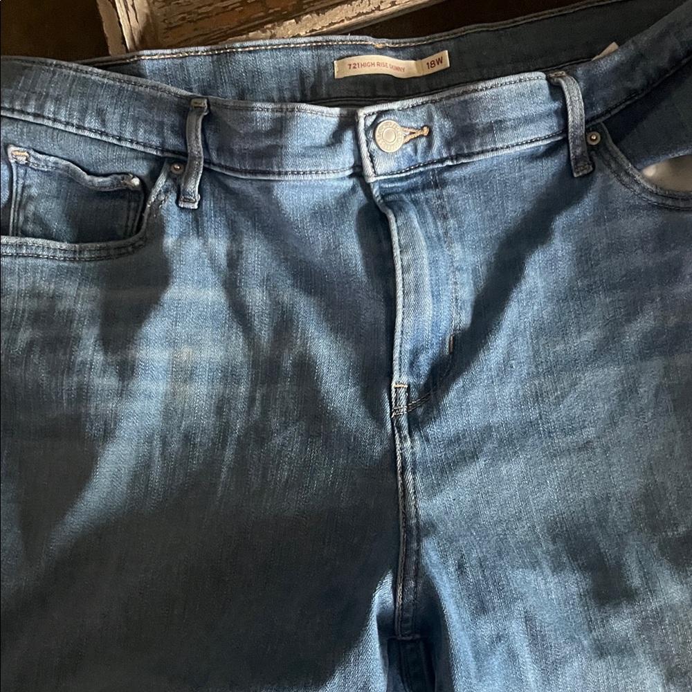 Levi's Relaxed Fit Light Blue Jeans